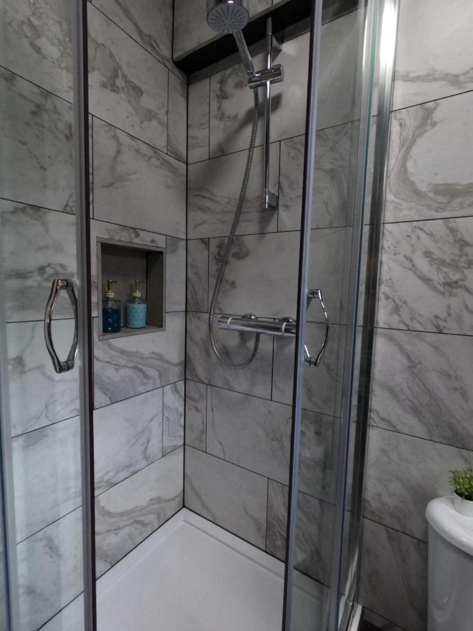 Studio Apartment In Saint Kew 外观 照片